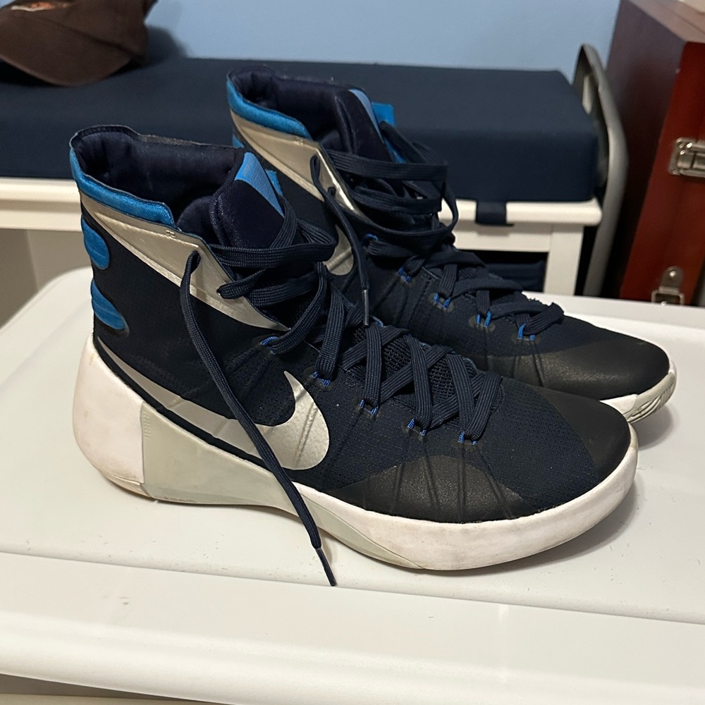 Nike Men's Blue and Black Athletic High-Tops